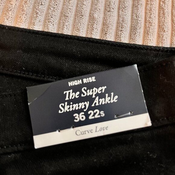 Abercrombie & Fitch Curve Love Skinny Black Jeans - Picture 4 of 4